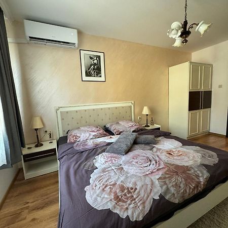 The Master&Margarita Apartment, Майстора и Маргарита Бургас Екстериор снимка